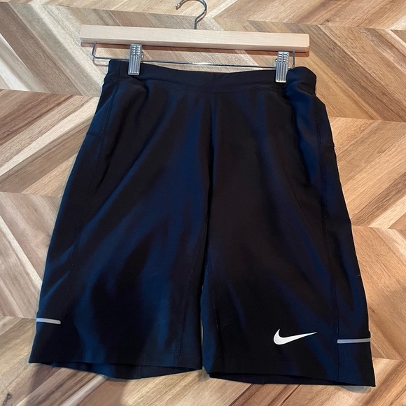 NIKE size M Dri-fit tight bike shorts - Picture 2 of 7